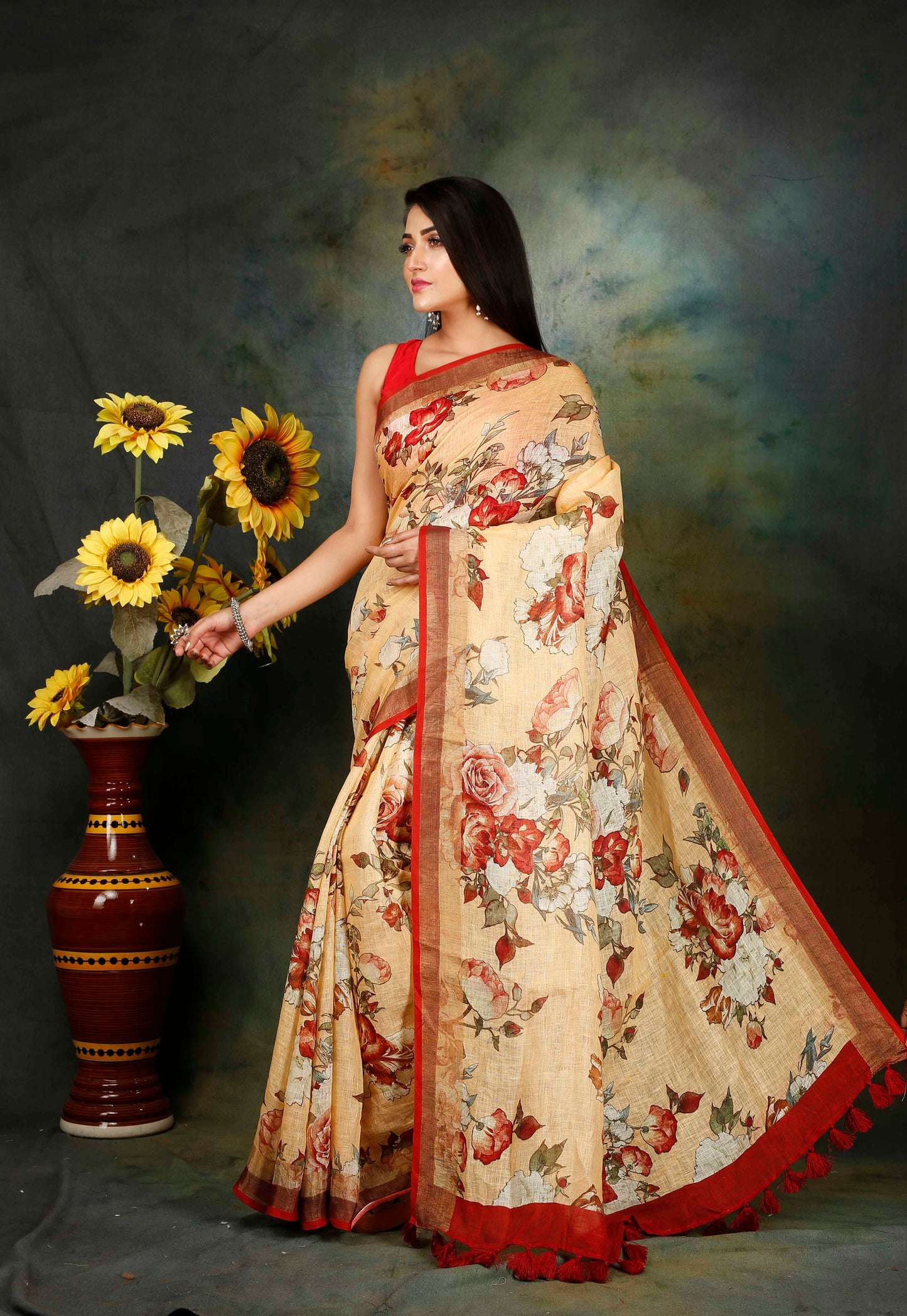Floral digitally Printed linen saree