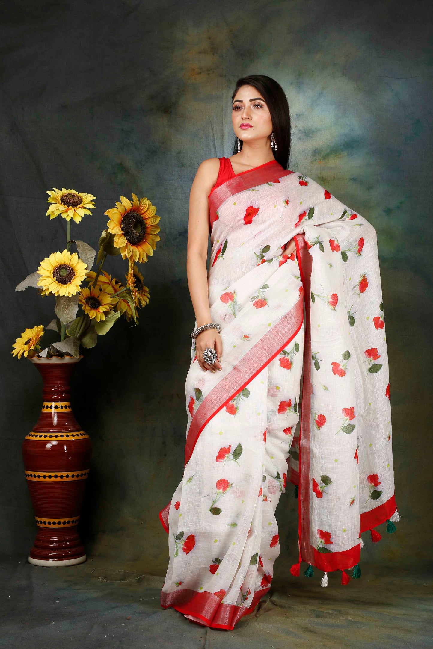 Floral With leaf digitally printed Linen Saree