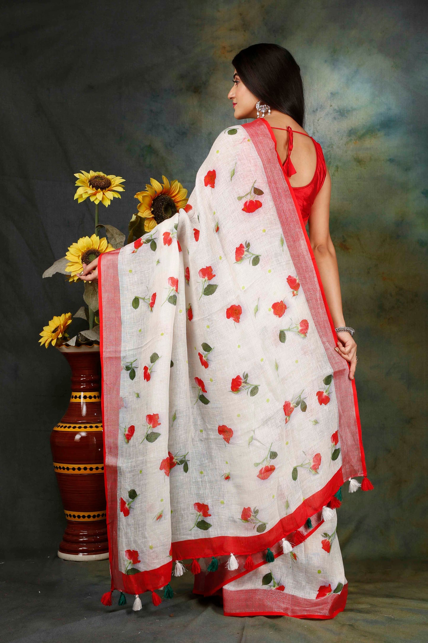 Floral With leaf digitally printed Linen Saree