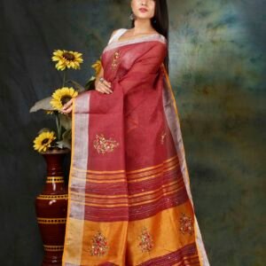 ELEVATE YOUR WARDROBE WITH THIS LINEN HAND FRENCH KNOT SAREE